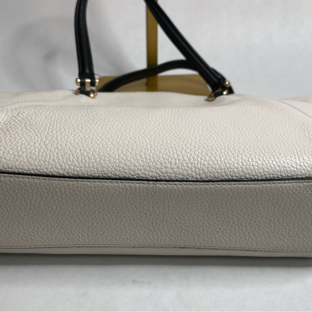 Coach Prairie Satchel Chalk Pebbled Leather Handbag - Picture 9 of 14